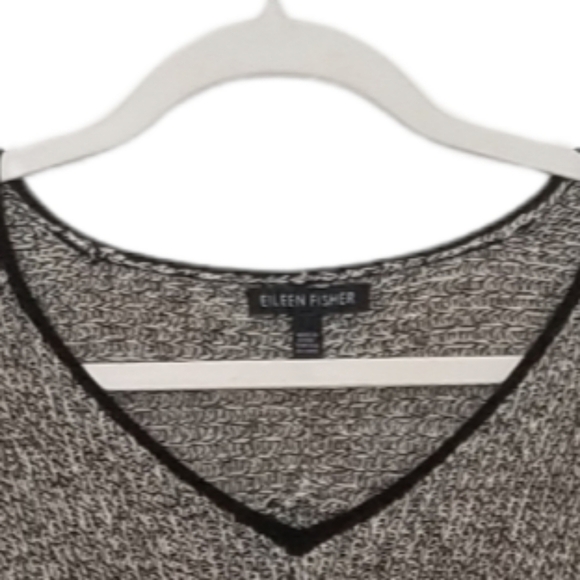 Eileen Fisher Womens Organic Cotton and Linen V-Neck Long Hi Low Sweater. - Picture 5 of 9